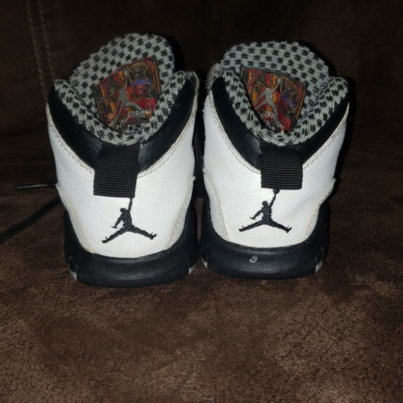 Shoes - Picture 3 of 3